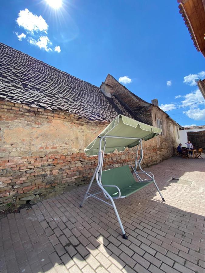 Casa De Vacanta Family & Friends Crit Exterior photo